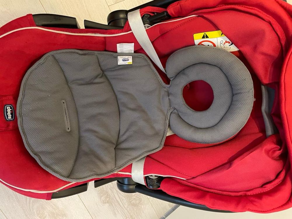 Carucior Chicco Trio Activ3, Car Kit, 0+luni, Red Berry