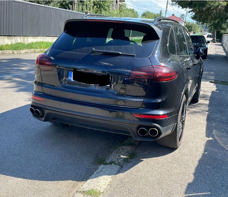 Porsche Cayenne S