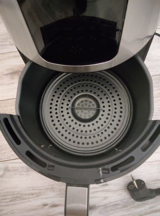 Уред с горещ въздух за грил ,картофи и т.н.