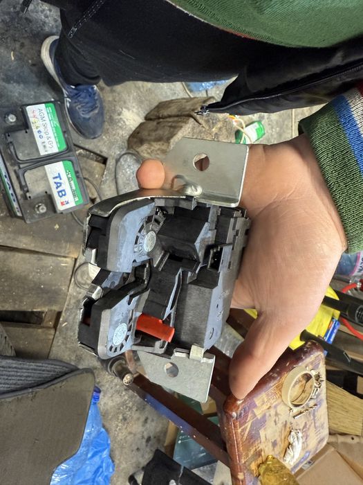 Моторче за багажник за Мерцедес А класа w 169