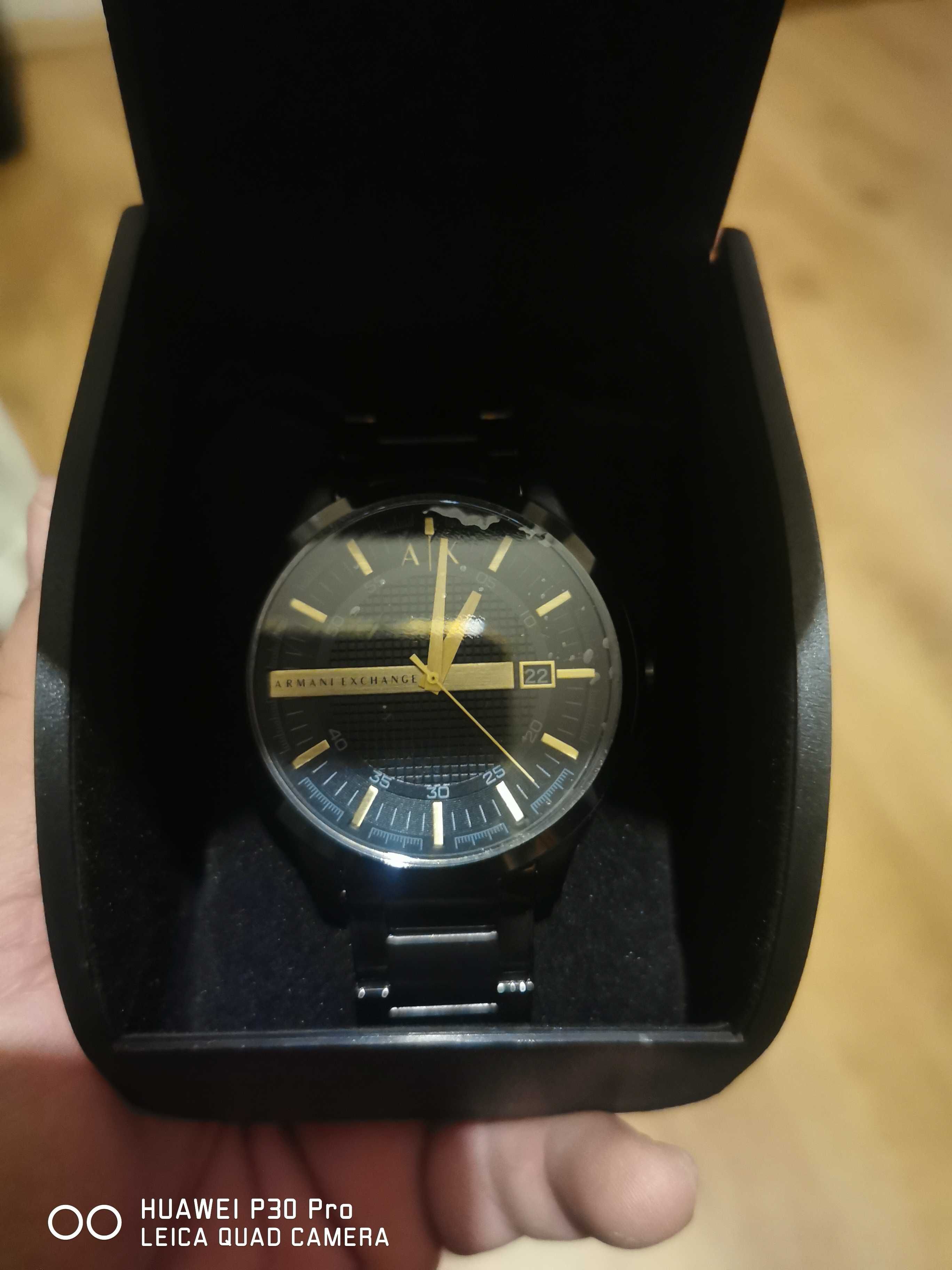 ARMANI  Часовник