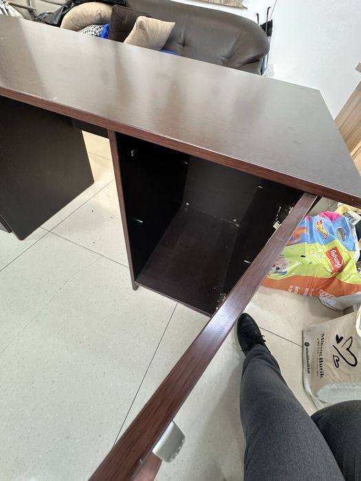 Рабочий стол, офисный венге цвет. Самовывоз с Шевченко Радостовца