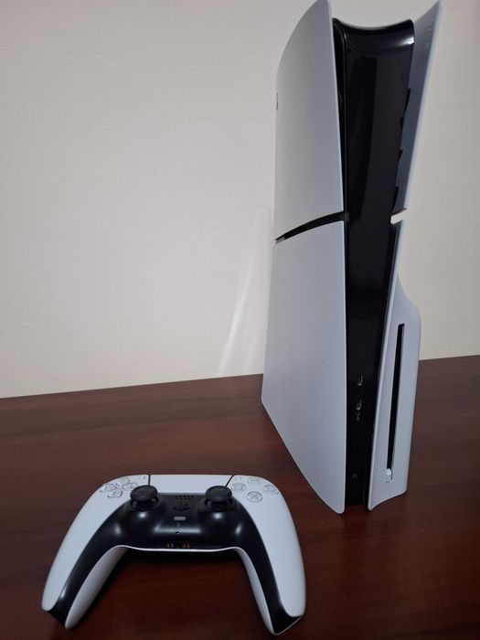 Vand consola PS5 SLIM, stare perfecta de functionare