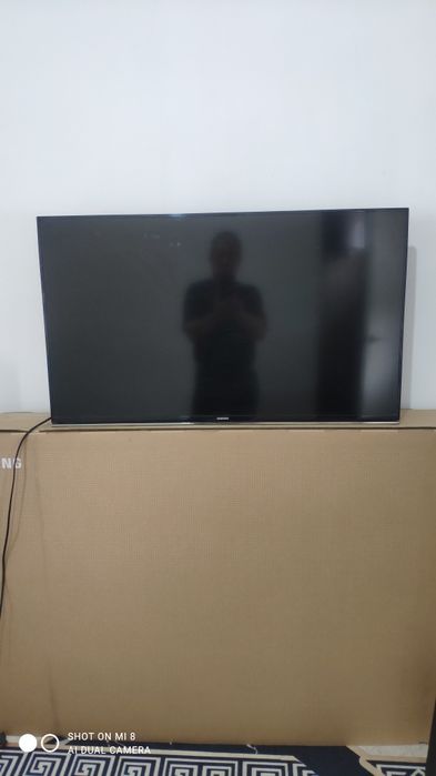 Телевизор Самсунг 102 диагонали