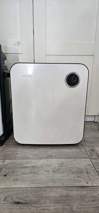 Очитаститель воздуха и увлажнитель воздуха Bork Германия