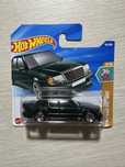 Hot Wheels Mercedes-Benz 500E