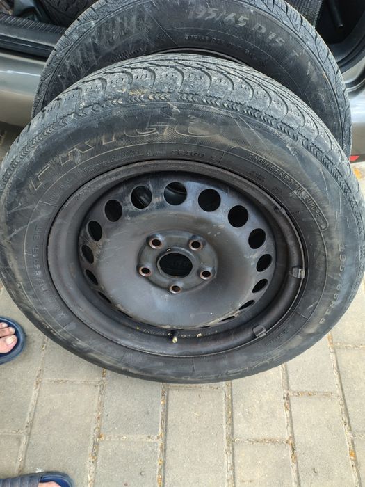 Jante tablă cu cauciucuri de iarna