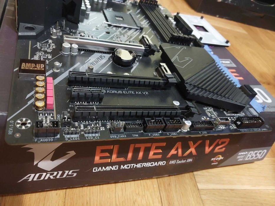 AMD Ryzen 9 5950X + Gigabyte B550 Aorus Elite AX V2 Wi-Fi