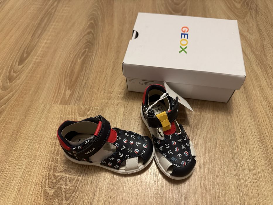 Sandale Geox noi marimea 23