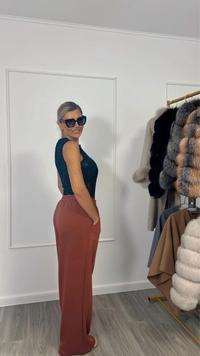 Pantaloni casual culoare senzationala pentru sezonul rece