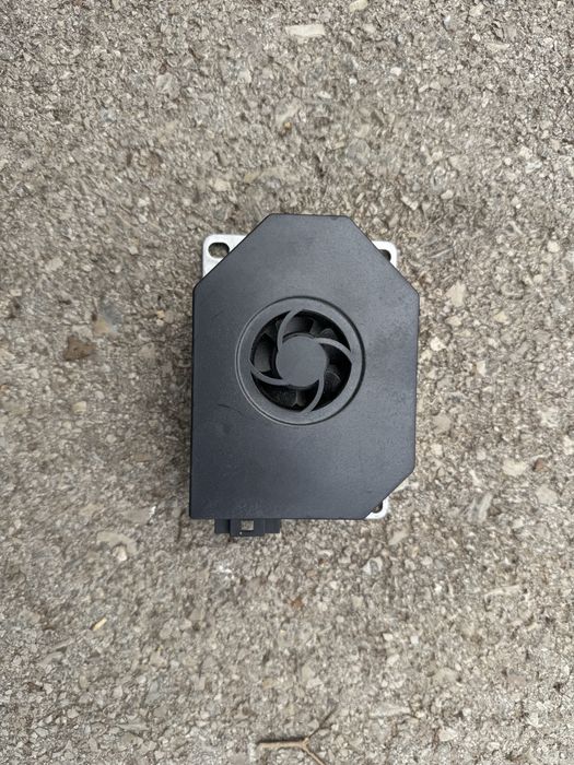 Harman Kardon усилвател мерцедес w211 w219 / mercedes