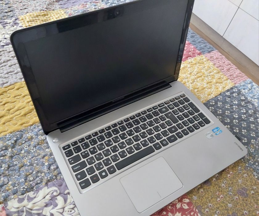 Лаптоп lenovo ideapad U510