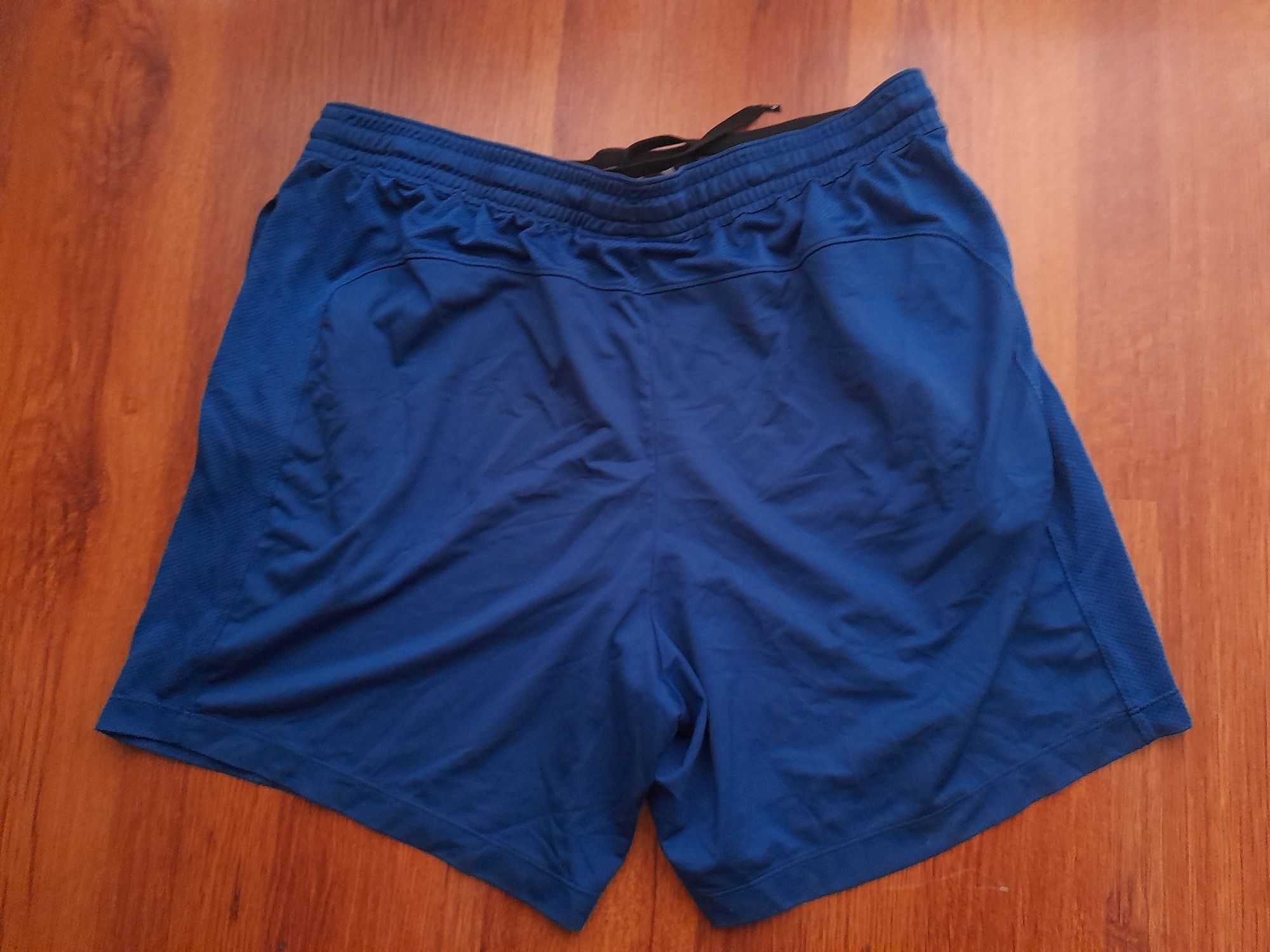 Under armour мъжки панталонки M- XL размер.