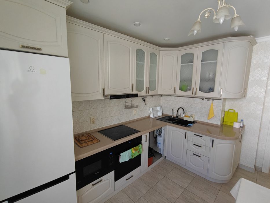 Продам 4-х комнатную квартиру. Готова к заселение.