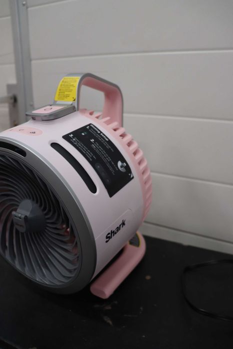 Shark FlexBreeze HydroGo, преносим вентилатор с мъгла, поток до 19м