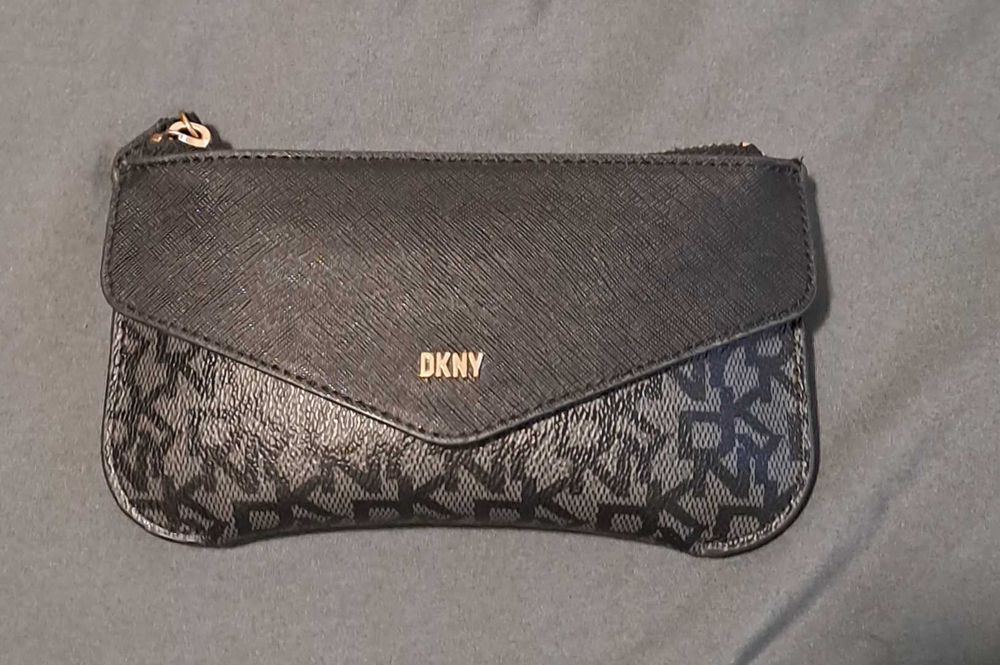 Дамски портмонета Fossil, DKNY