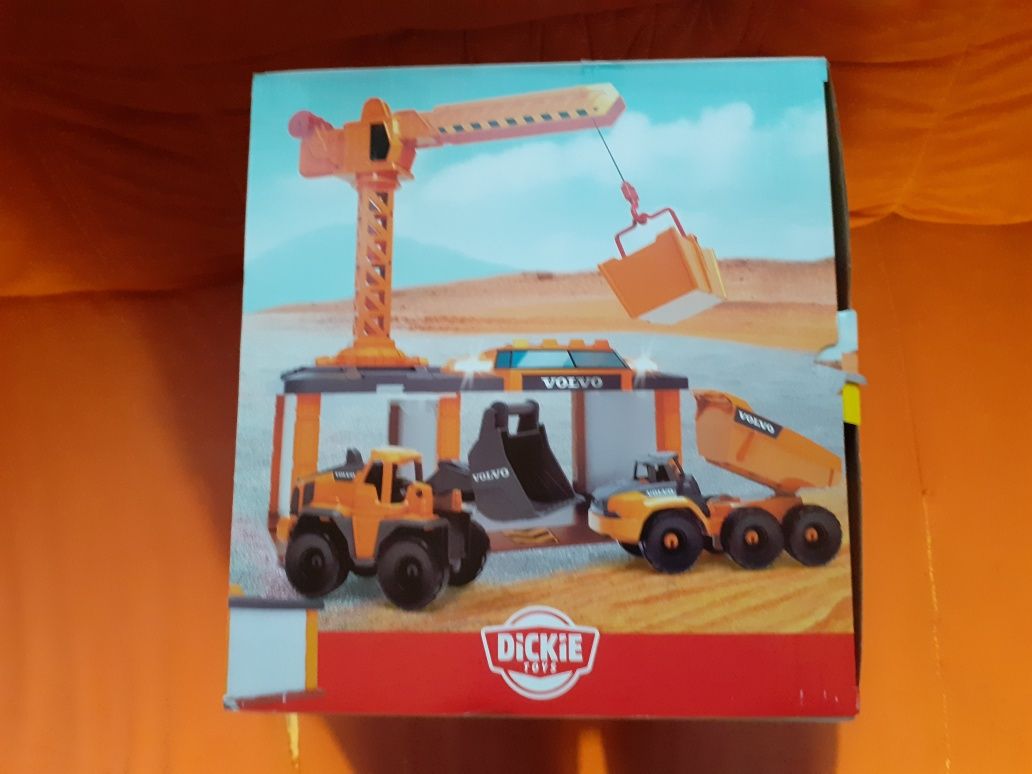 Детска играчка DICKIE VOLVO construction station