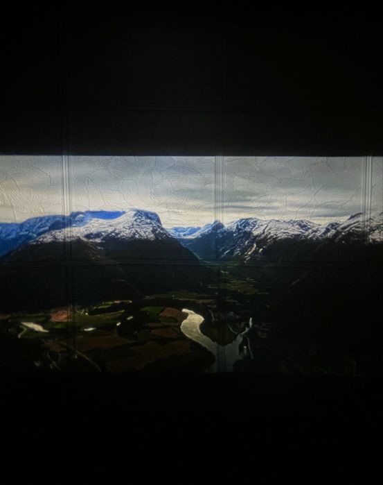 Wifi проектор с звук и дистанционно