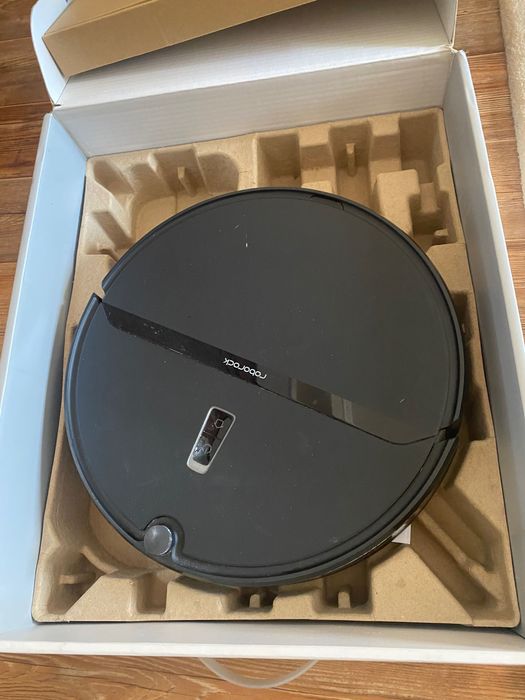 Продам робот пылесос