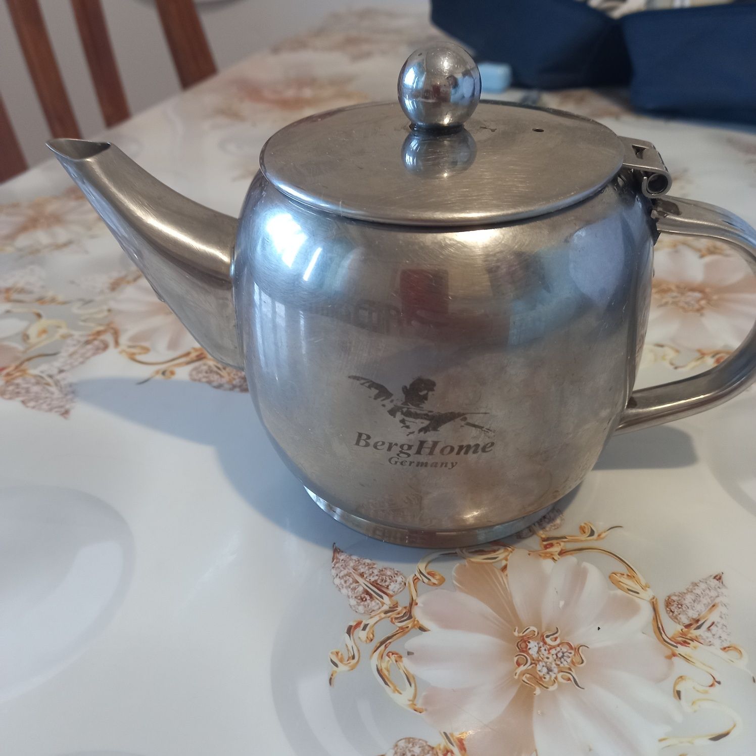 Заварочный чайник Berghome