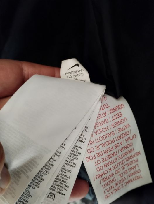 Geaca  Nike cu gluga originala
