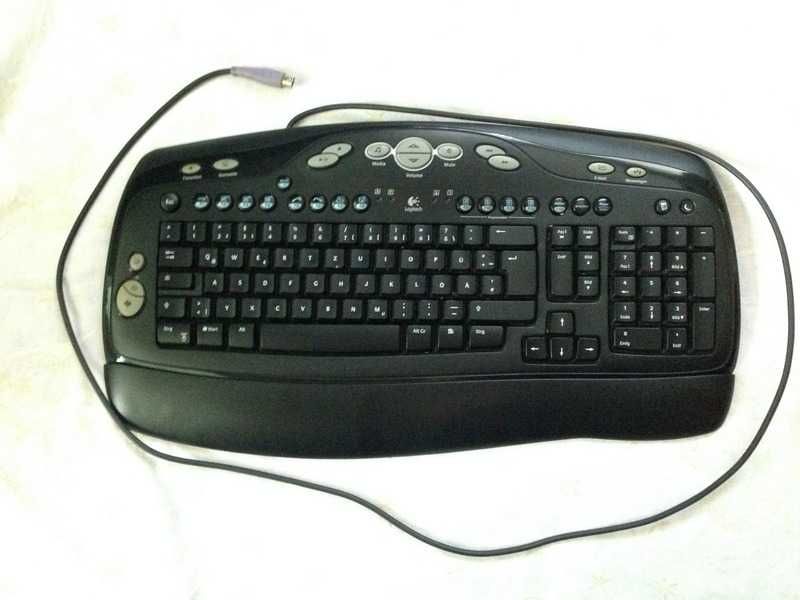 tastatura logitech multimedia + mouse- PS2