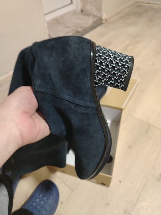 Замшевые сапоги Замшевые