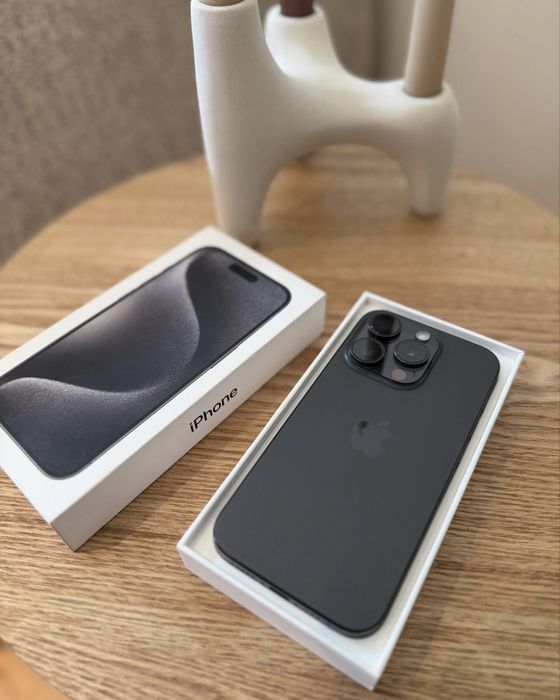 Iphone 15 pro black titanium