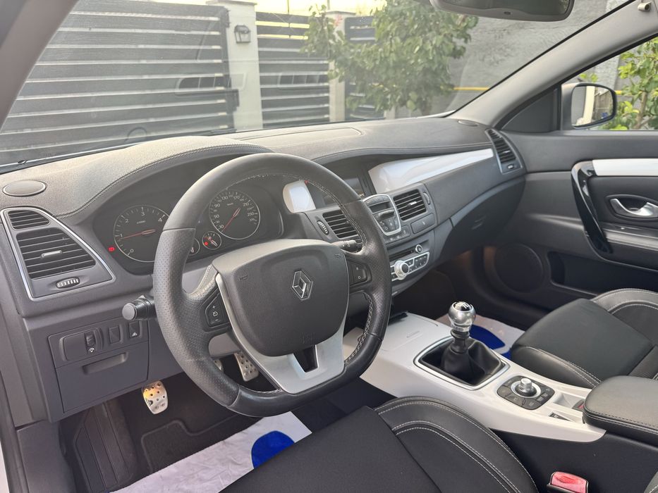 Renault Laguna Coupe Monaco GP 2.0 dCi euro 5 2011