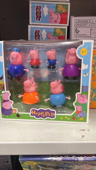 Set cu 6 figurine din Familia Peppa Pig si bunicii, 5 si 9 cm, NOU