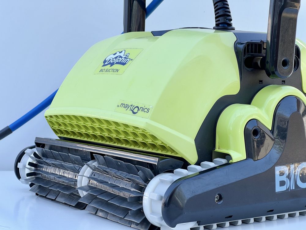Robot de piscină Dolphin BIO Suction