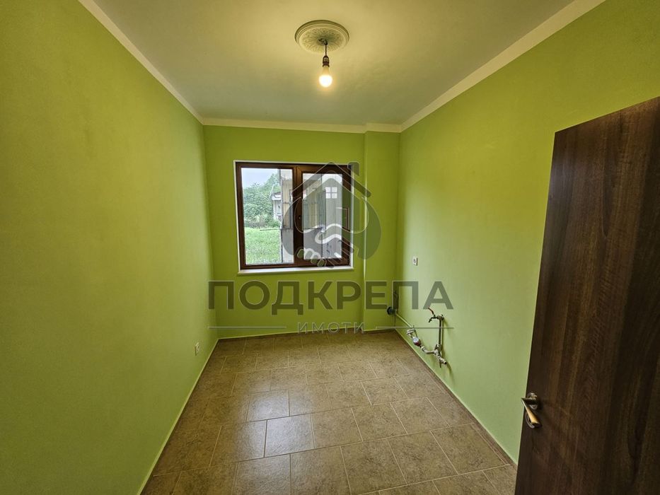 Продава се Тристаен апартамент в Пловдив, Тракия - 72 кв.м за 1639 €/кв.м - Снимка #1