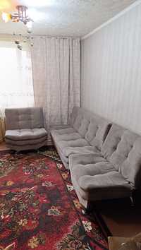 Продается диван и два кресла (раскладываются)
