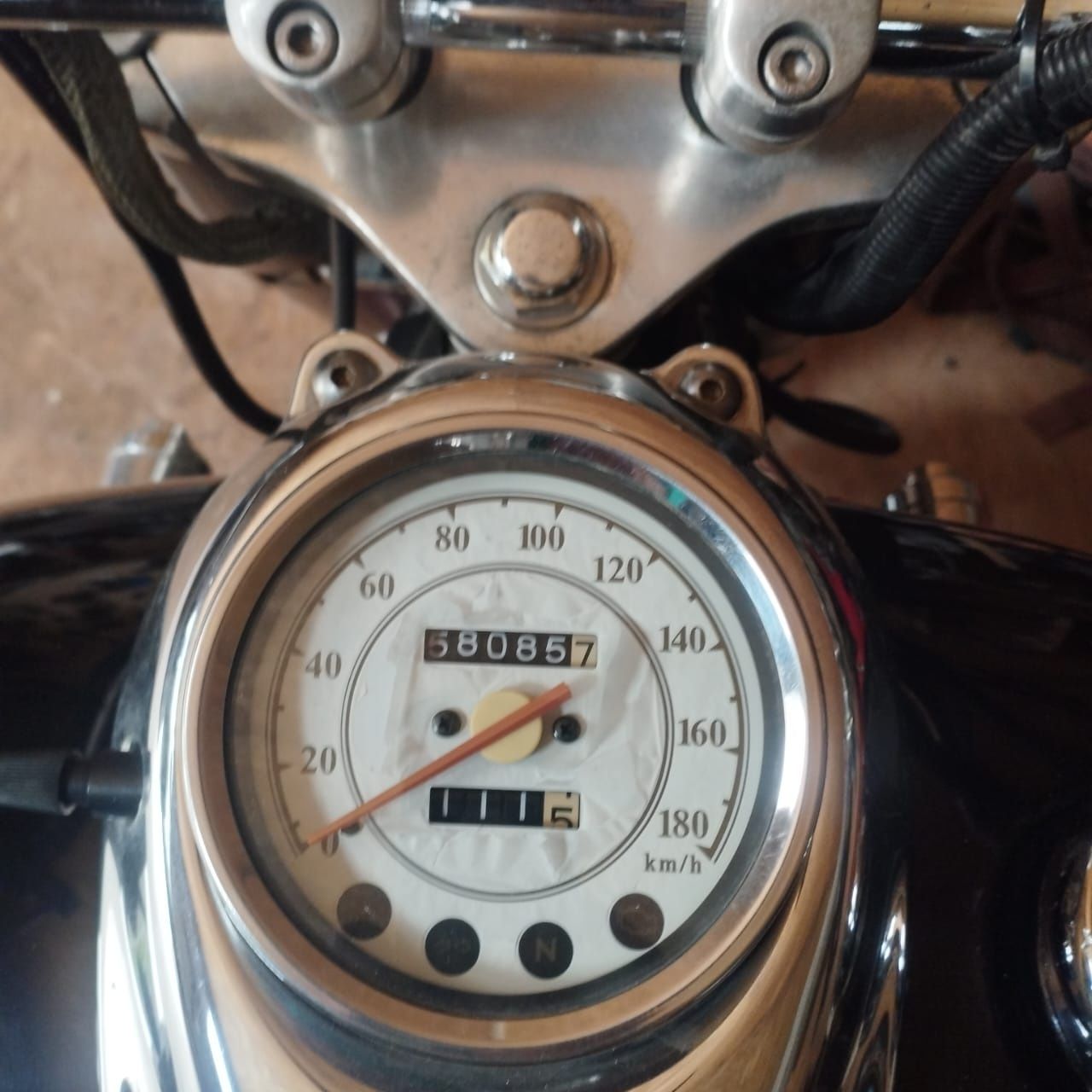 Yamaha XVS-400 Drag Star.