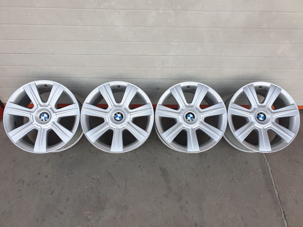 Оригинални джанти за BMW R17 5x120 ET47 8J