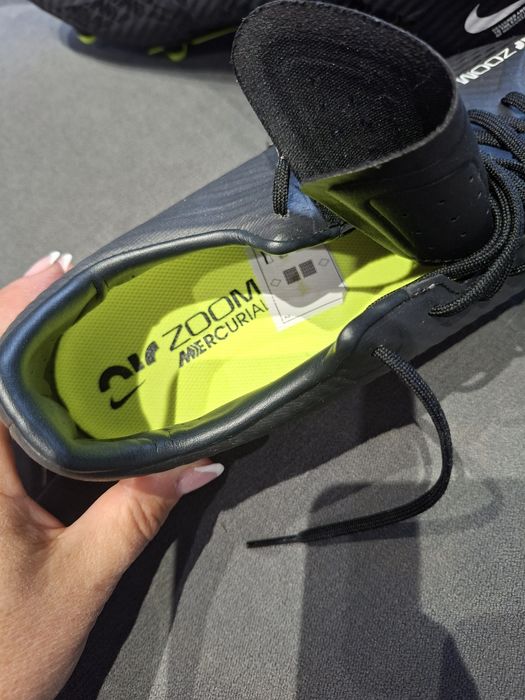 Adidași originali cu crampoane noi Nike Air Zoom Mercurial( Nike Skin