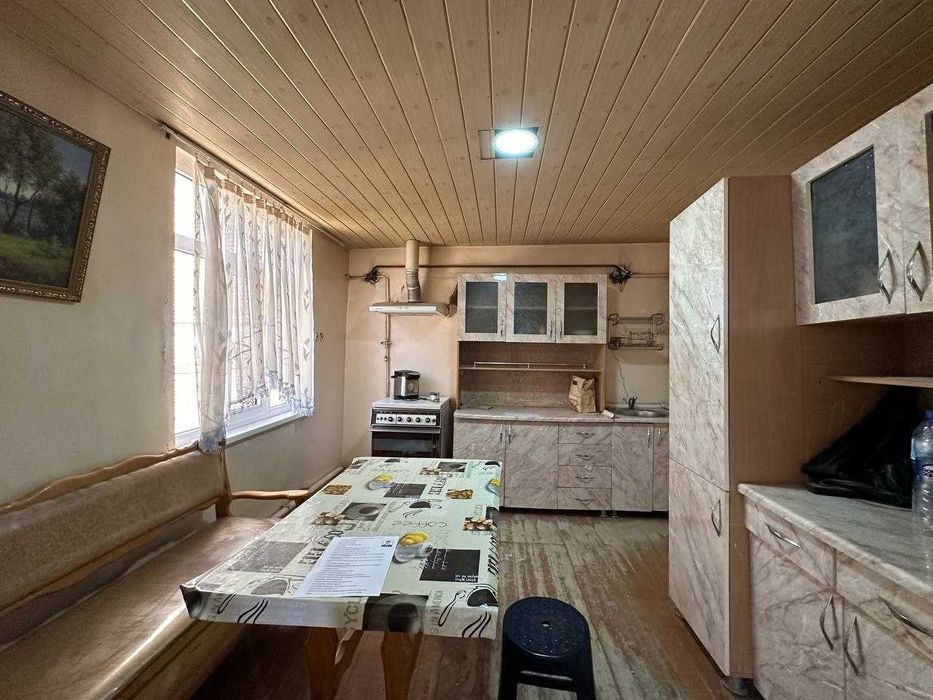 4 sotixli uchastka barcha jihozlari bilan birga sotiladi.