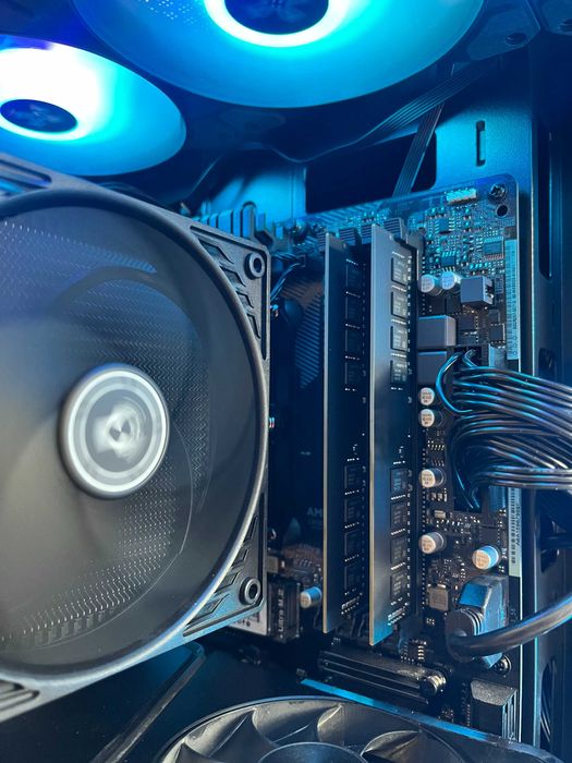 Геймърски компютър AMD Ryzen 7 5700X, RTX 3070 Ti 8GB, 32GB ram