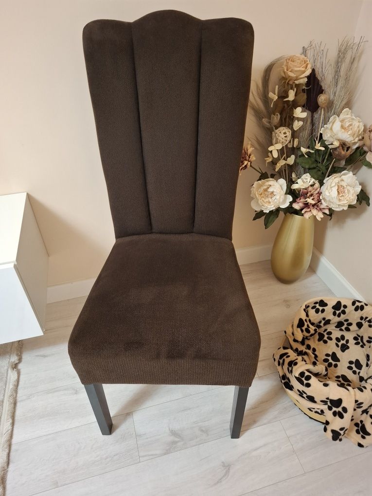 Vând masa de bucatarie+6 scaune