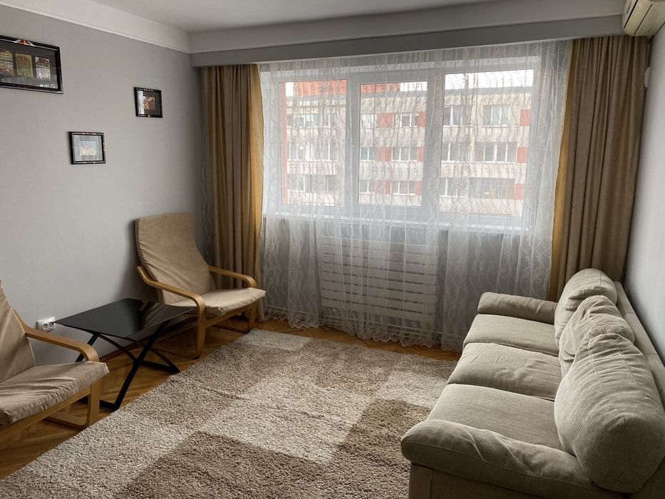 Apartament 3 camere semidecomandat cu parcare in Grigorescu