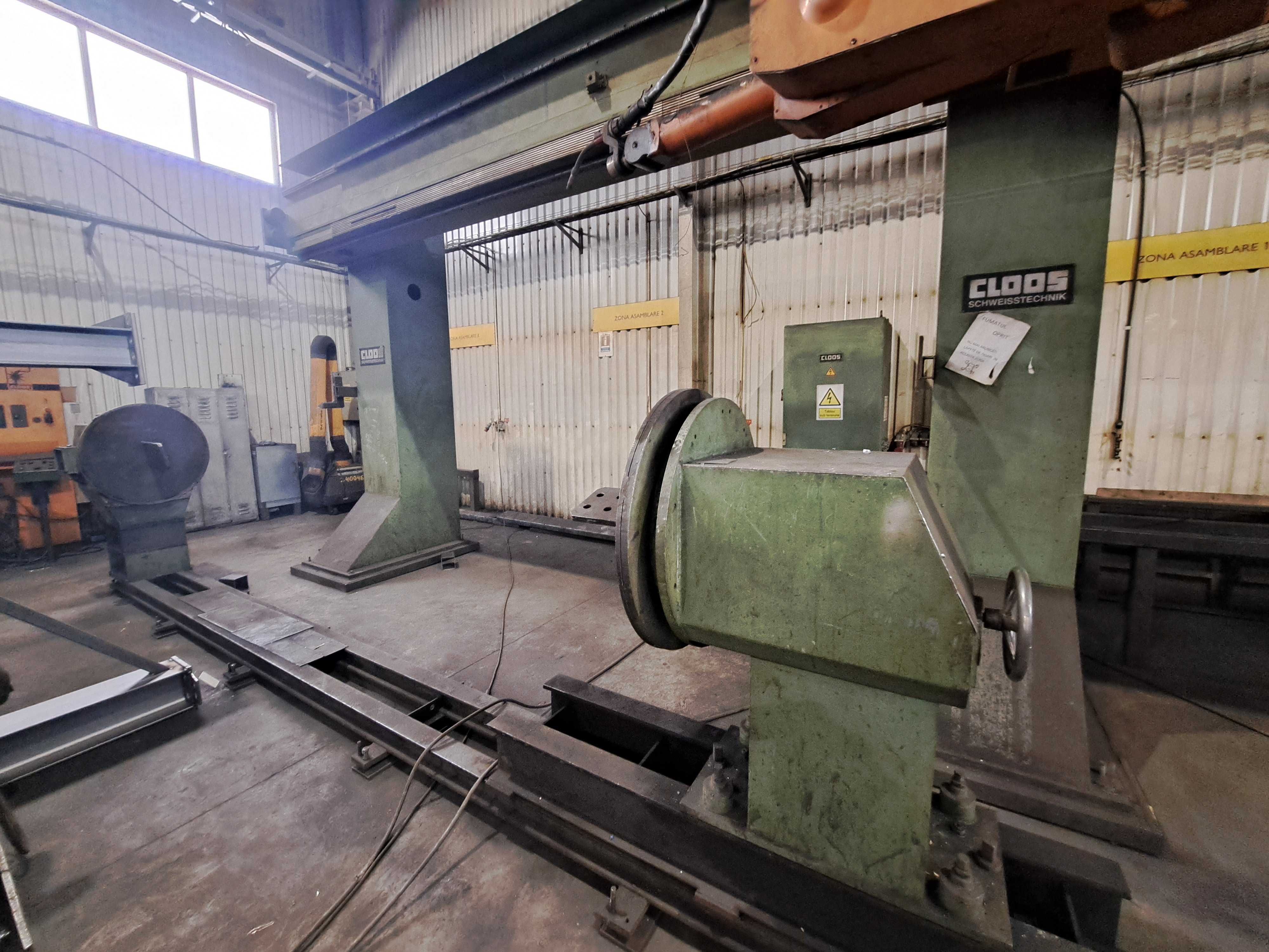 Robot de sudura portal 8 axe  CLOOS