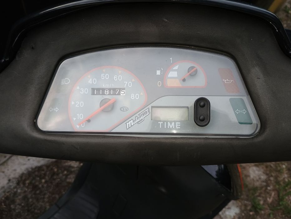 Vând Scuter Malaguti centro sl 49cc