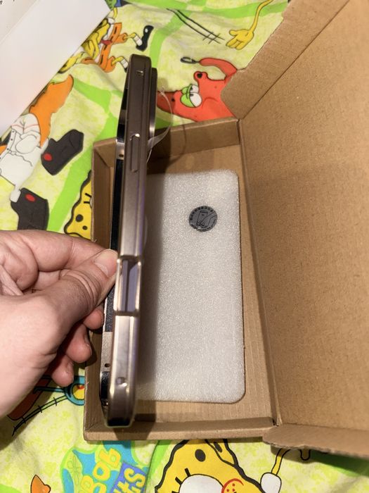 Huse metalice Iphone 16 Pro max