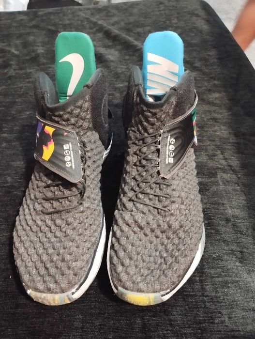 Маратонки Nike номер 41