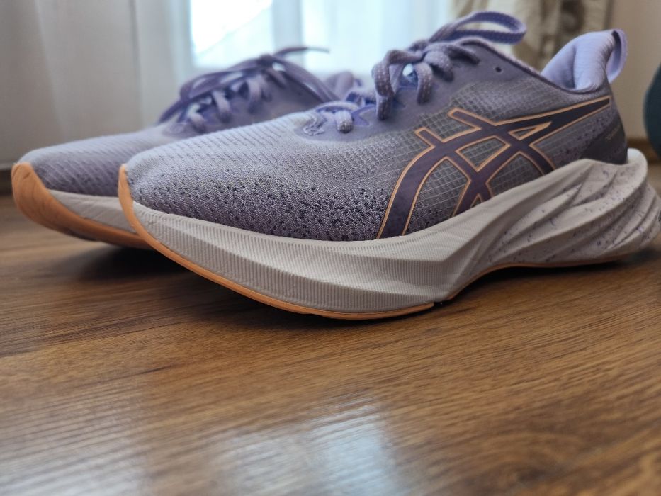 Asics Novablast 3
