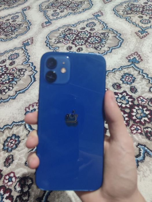 Iphone 12 128gb 75 hech qatti alishmagan karobkasi yo  3mln 100ming