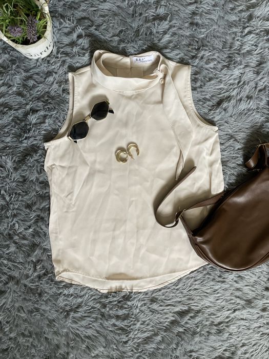 Девчата налетайте ! Брендовые вещи ! Дешево! Срочно !