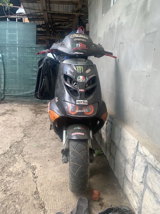 Vând aprilia sr 50!