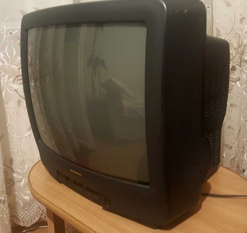Televizor Daewoo, stereo, diagonala 51 cm