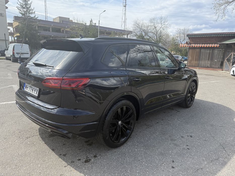 Vw touareg R line 2019 black edition in stare impecabila